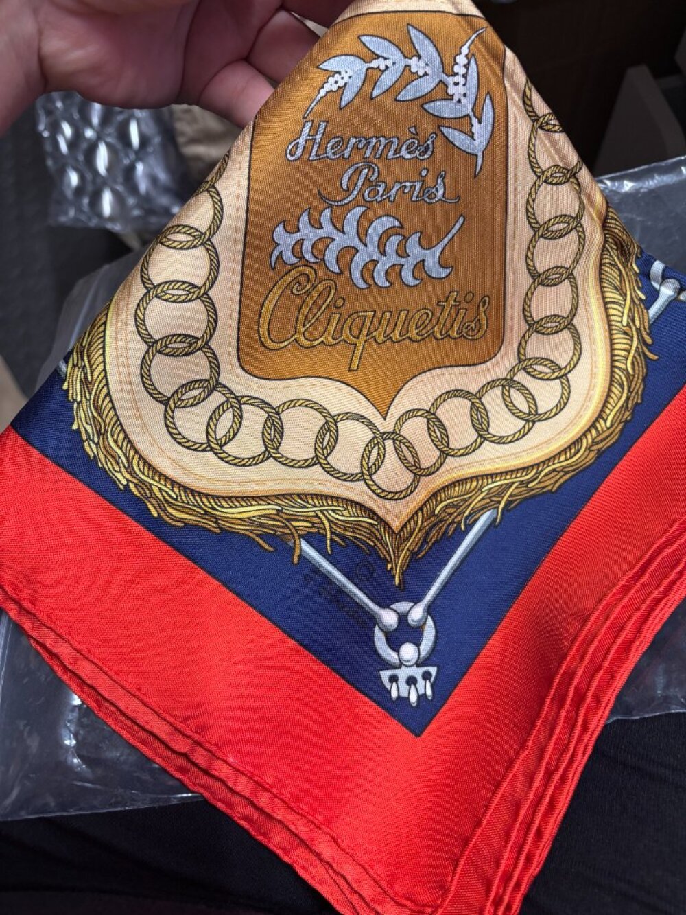 Like New Authentic Hermes scarf Carre 90 Red Silk100%